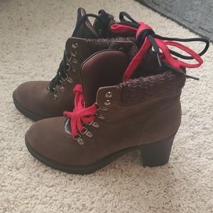 Womens Brown Shoe Dazzle Boots